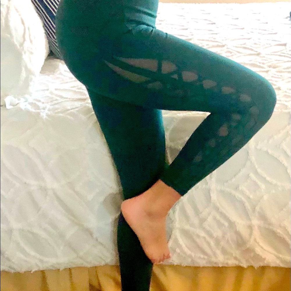 Lululemon lace insert leggings